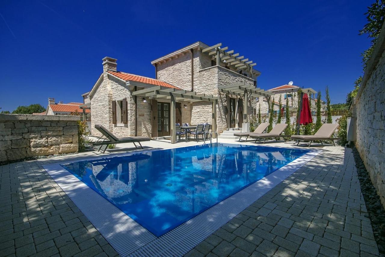 Stone Villa Zahara Ližnjan Exterior foto